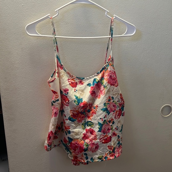 Floral crop top - open back - Picture 1 of 5
